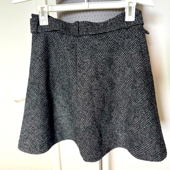 ZARA Black & White Belted Mini Twill Skirt - Picture 2 of 6